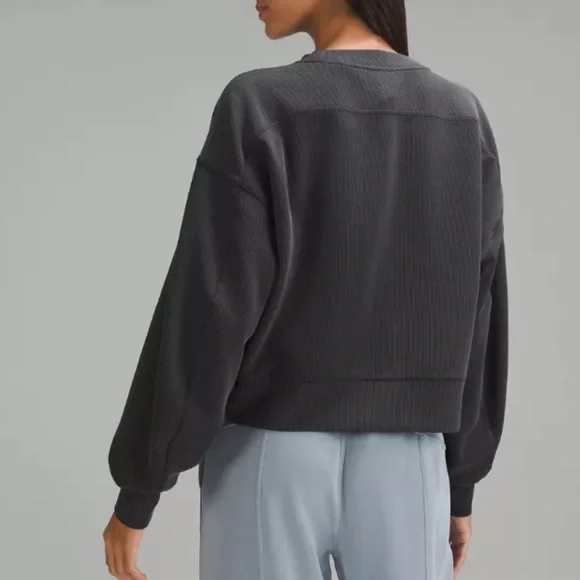 Lululemon Softstreme Oversized Cropped Crewneck Pullover - Picture 10 of 11